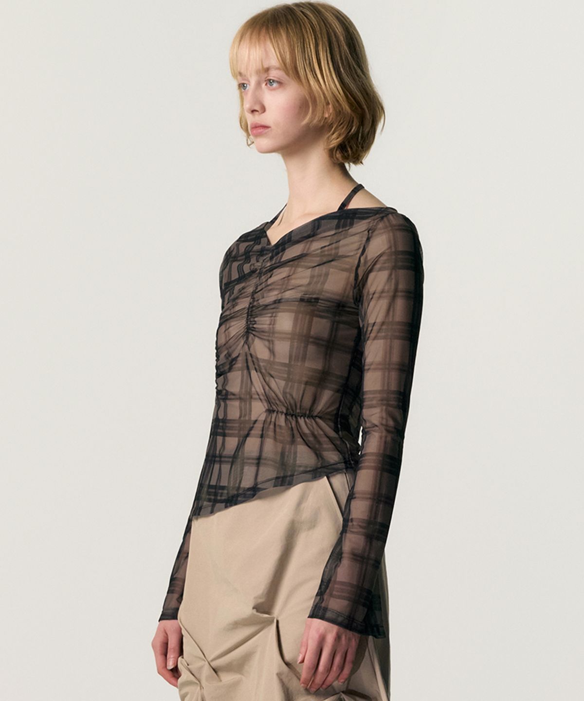 킴지수(KIMZISU) Sheer Plaid Shirring T-shirt_BROWN