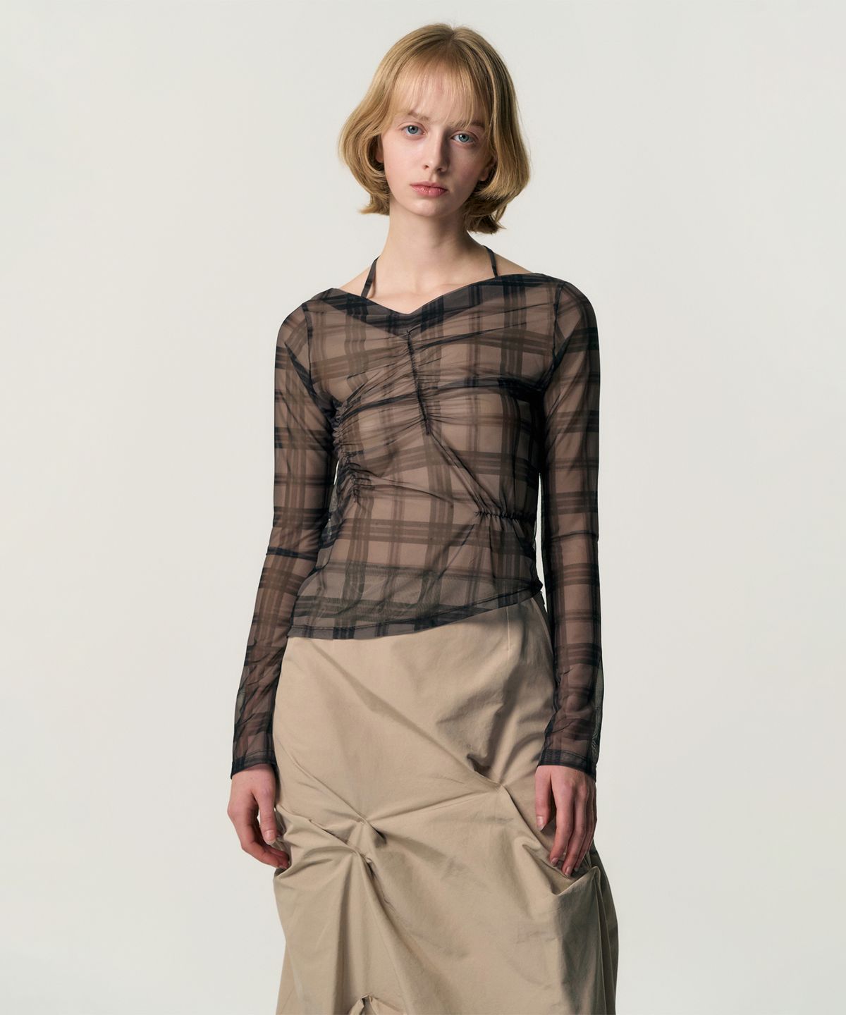 킴지수(KIMZISU) Sheer Plaid Shirring T-shirt_BROWN