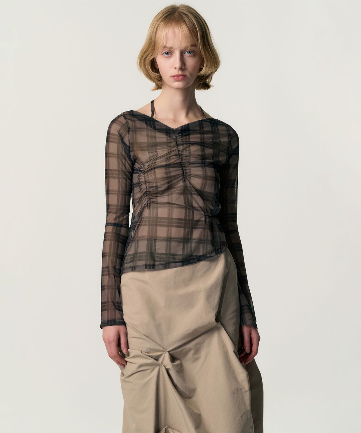킴지수(KIMZISU) Sheer Plaid Shirring T-shirt_BROWN