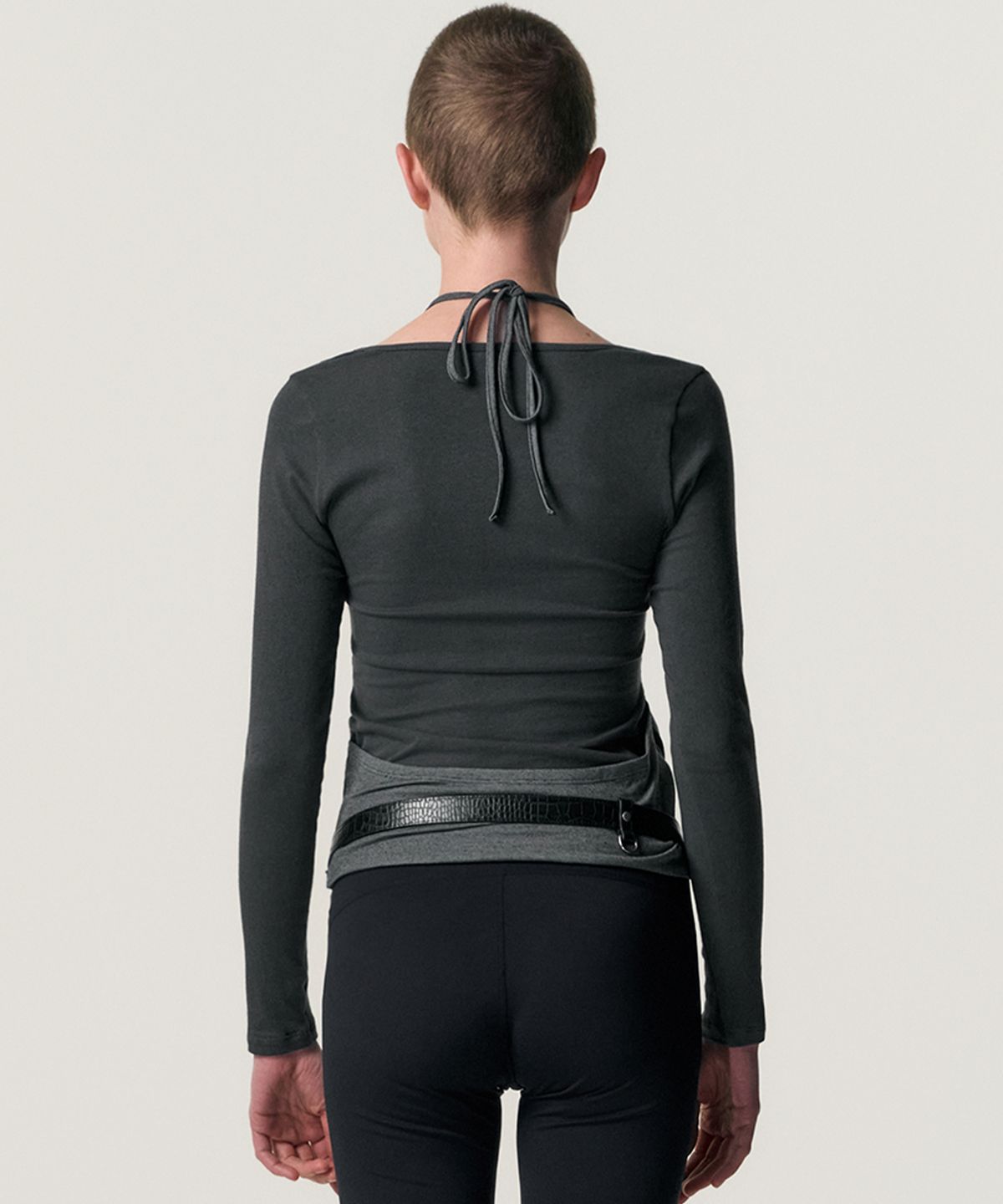 킴지수(KIMZISU) Overlaid Soft-Cut T-shirt_DARK GREY