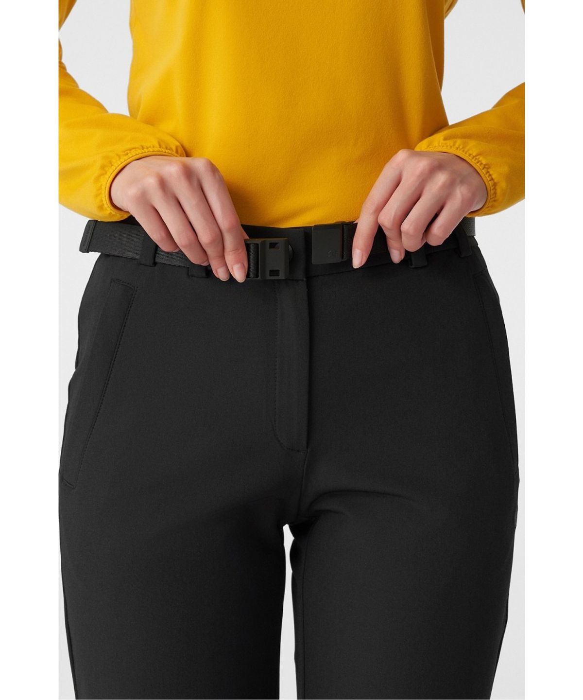 코오롱스포츠(KOLON SPORT) 여성 슬림핏 스탠다드 팬츠 JKPNX26132BLK
