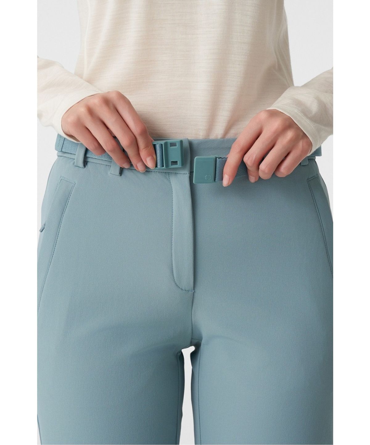 코오롱스포츠(KOLON SPORT) 여성 슬림핏 스탠다드 팬츠 JKPNX26132DMI