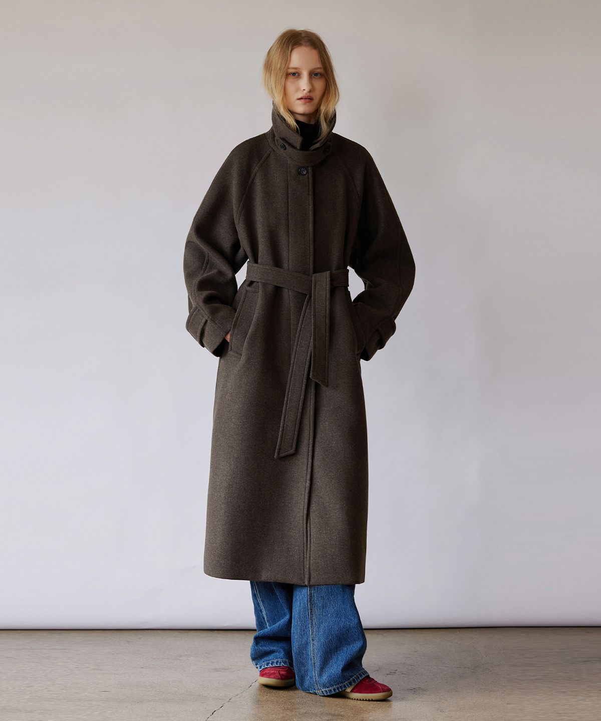 퀸스래빗(Q'SRB) Touve Wool Cashmere Blend Balmacan Coat