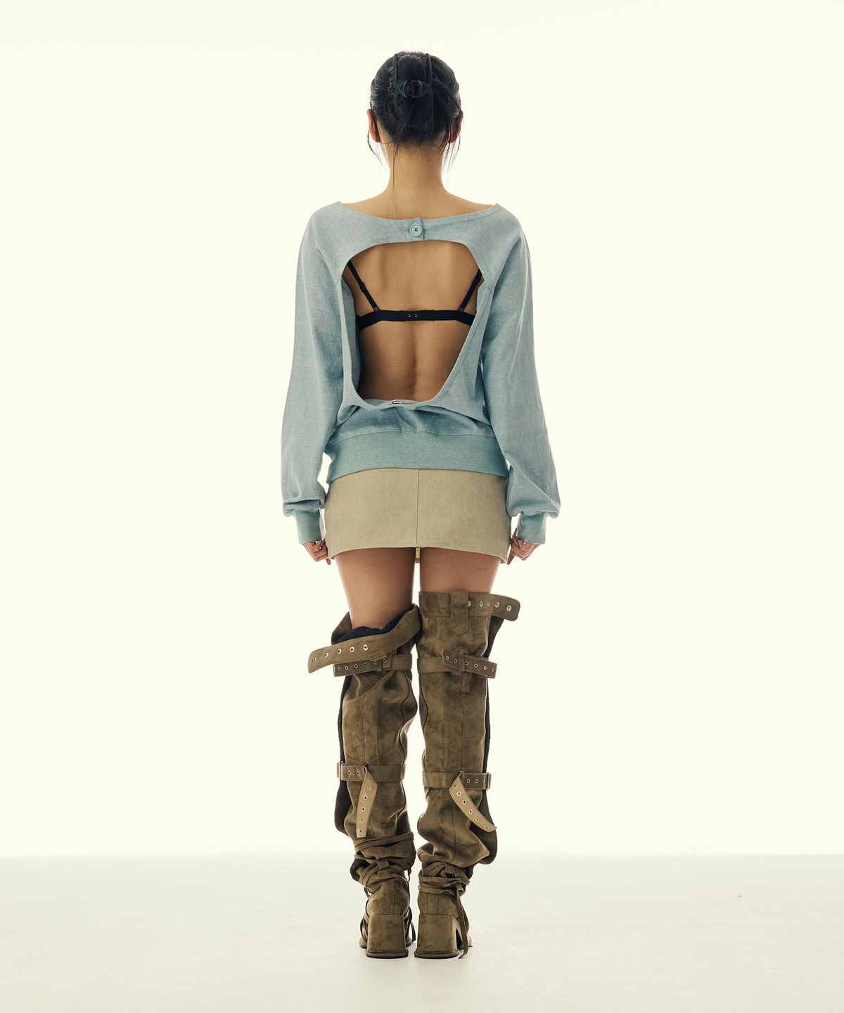 길라아카이브(GILAARCHIVE) CUT OUT DOUBLE WAIST BUTTON SKIRTS_BEIGE