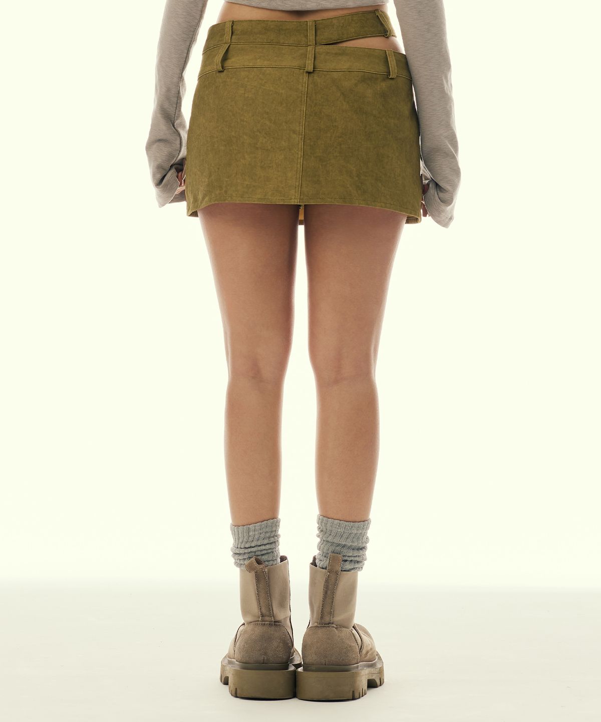 길라아카이브(GILAARCHIVE) CUT OUT DOUBLE WAIST BUTTON SKIRTS_KHAKI