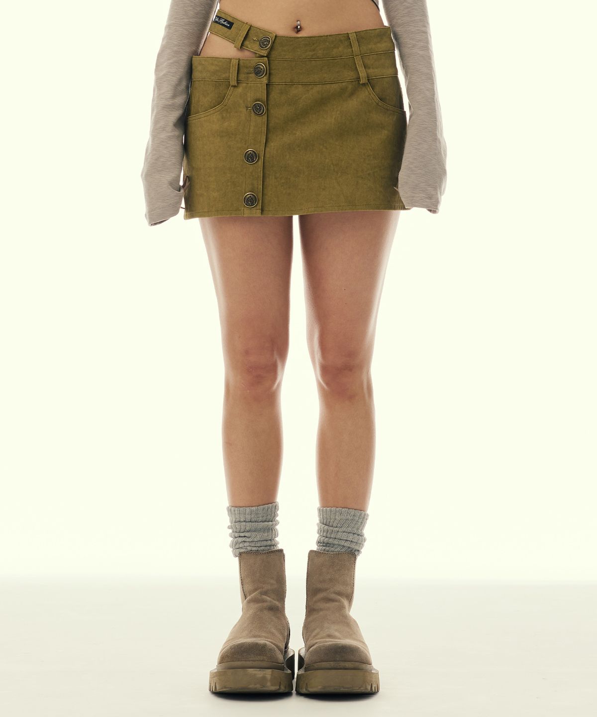 길라아카이브(GILAARCHIVE) CUT OUT DOUBLE WAIST BUTTON SKIRTS_KHAKI