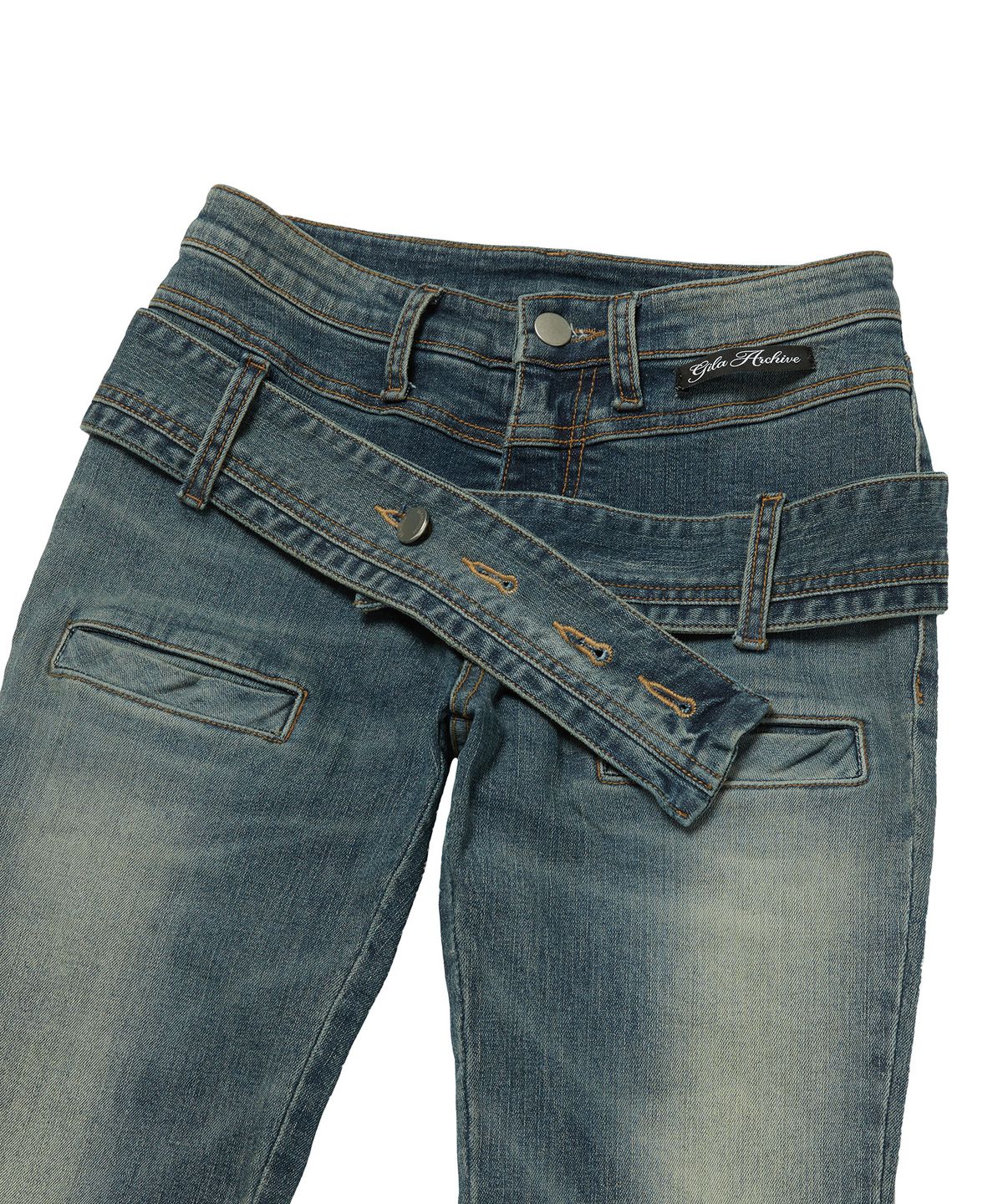 길라아카이브(GILAARCHIVE) TWIST BELT BOOTCUT DENIM PANTS_BLUE