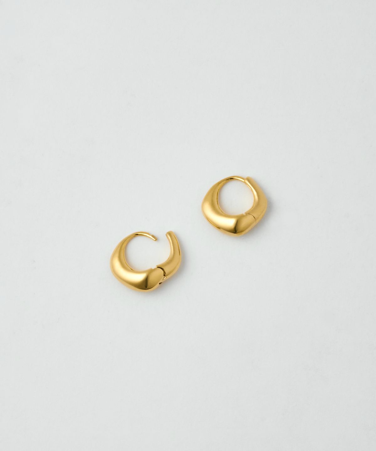 코도(KODO) Small Velvet Edge Hoops