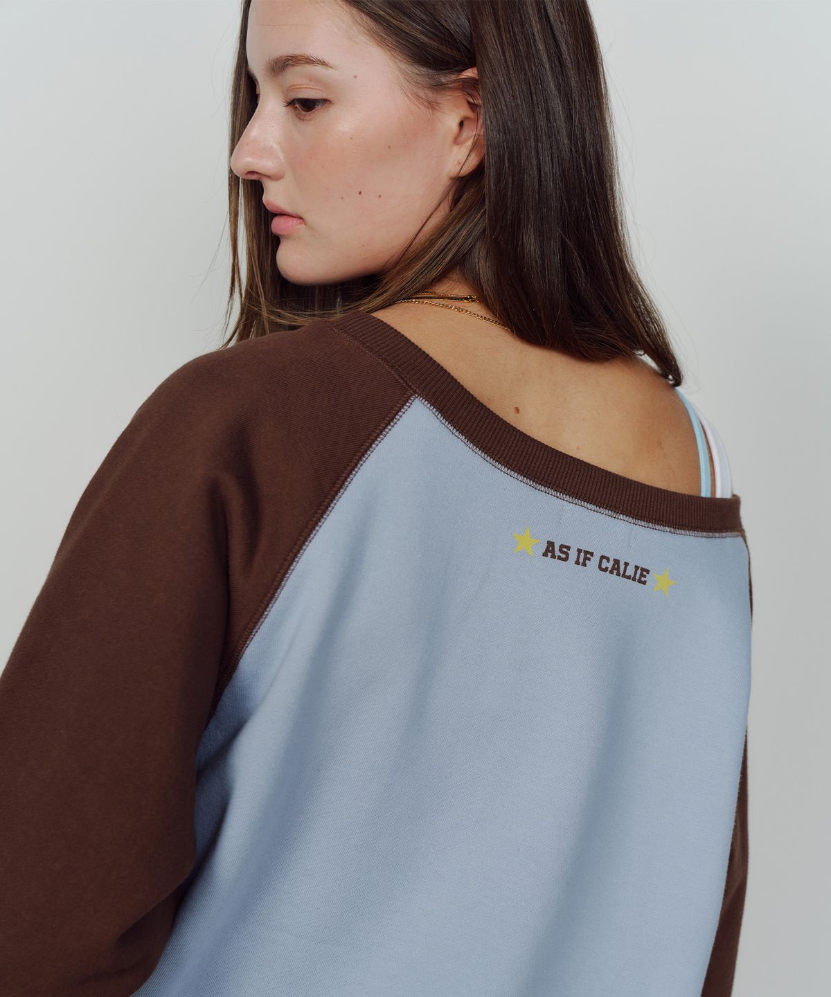 에즈이프 캘리(ASIF CALIE) ONE SHOULDER RAGLAN SWEATSHIRT SKYBLUE