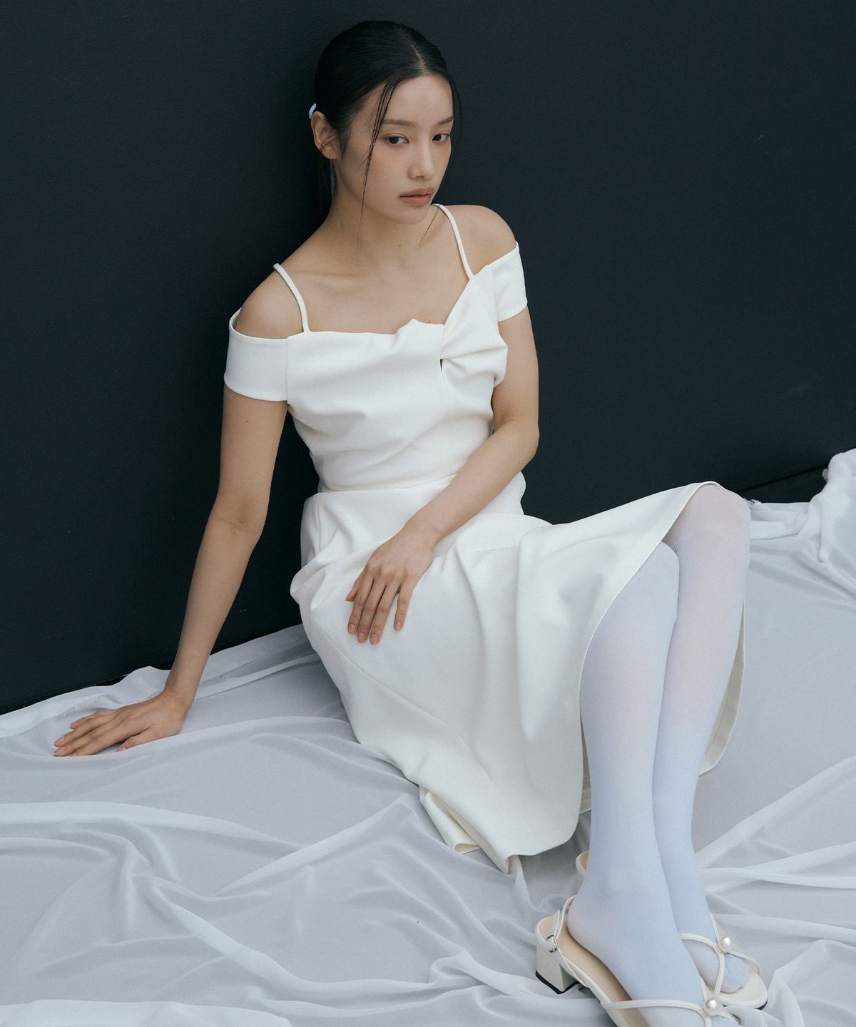루시르주(LUCIR ZU) Romantic Twist Strap Dress (ivory)