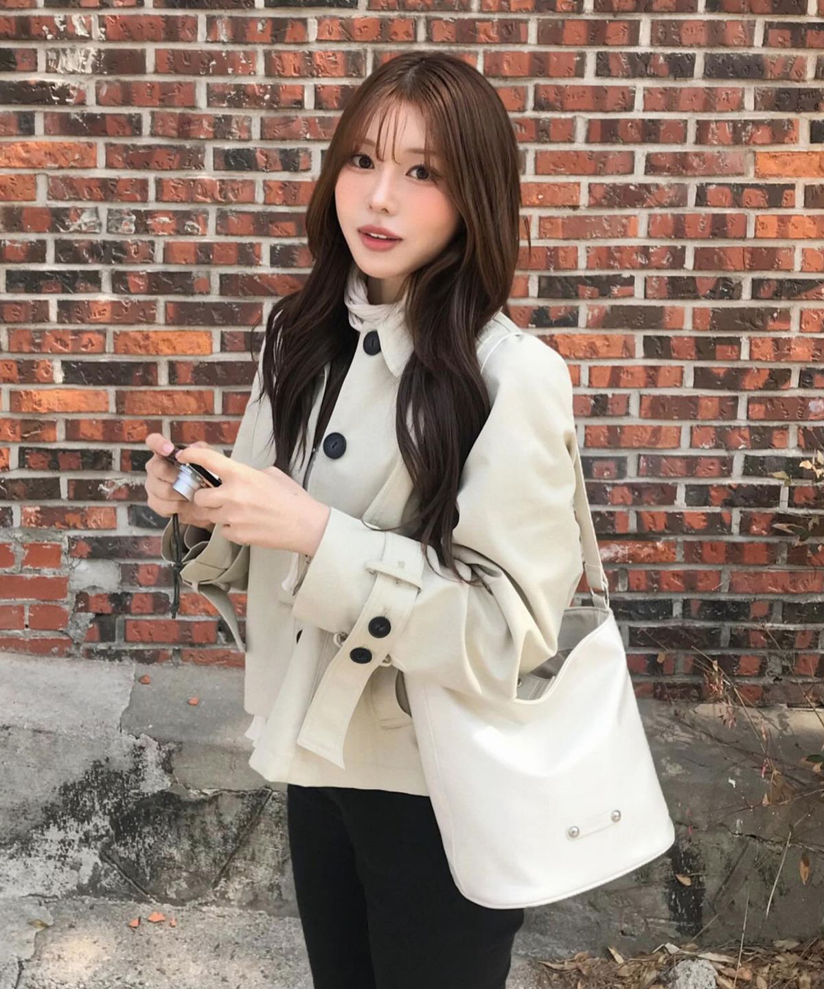 레이몬트(RAIMENT) Stud Band Basket Bag_Ivory