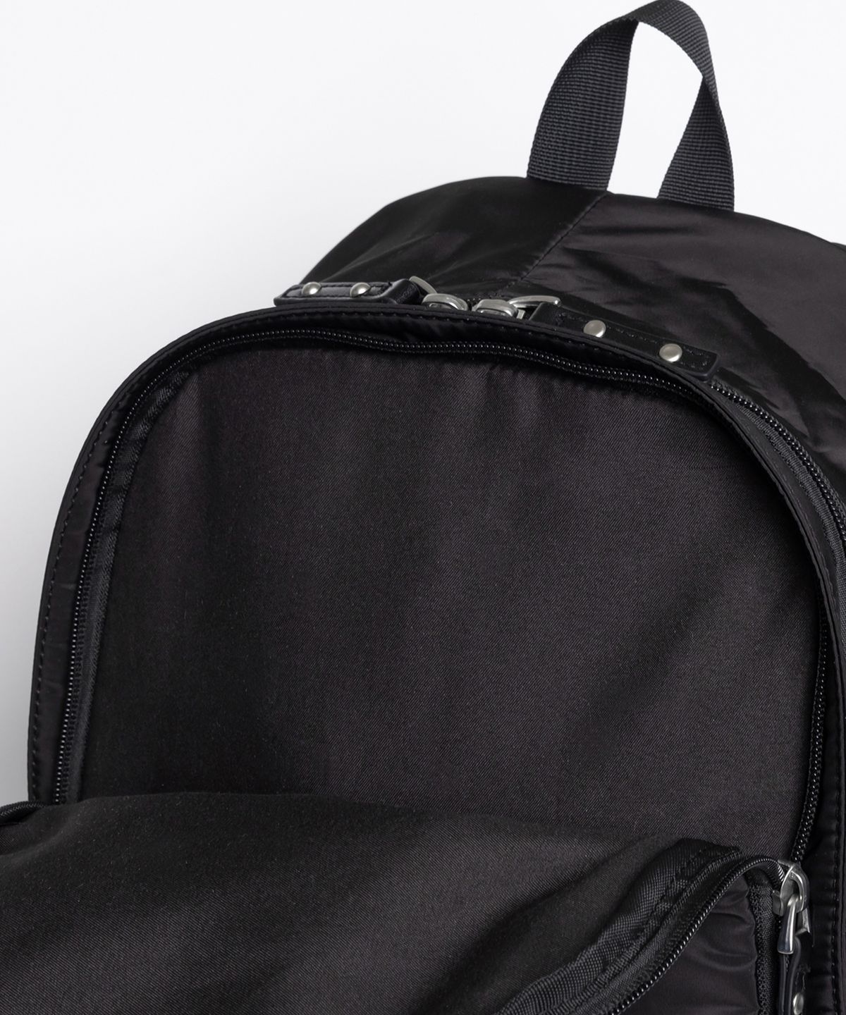 레이몬트(RAIMENT) Logo Point Backpack_Black