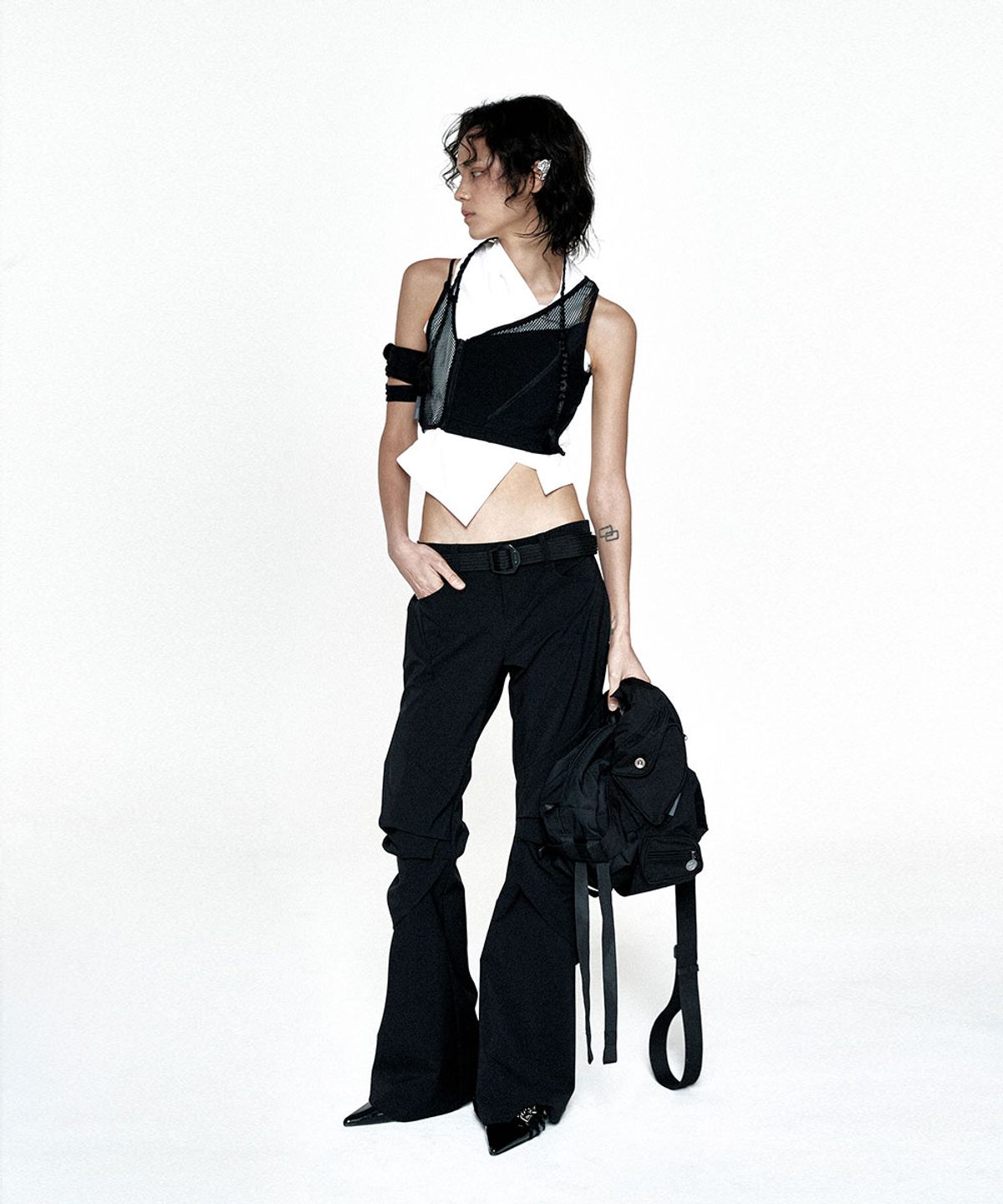 디프런티스(DIFFERENTIS) Crumple Pants (BK)
