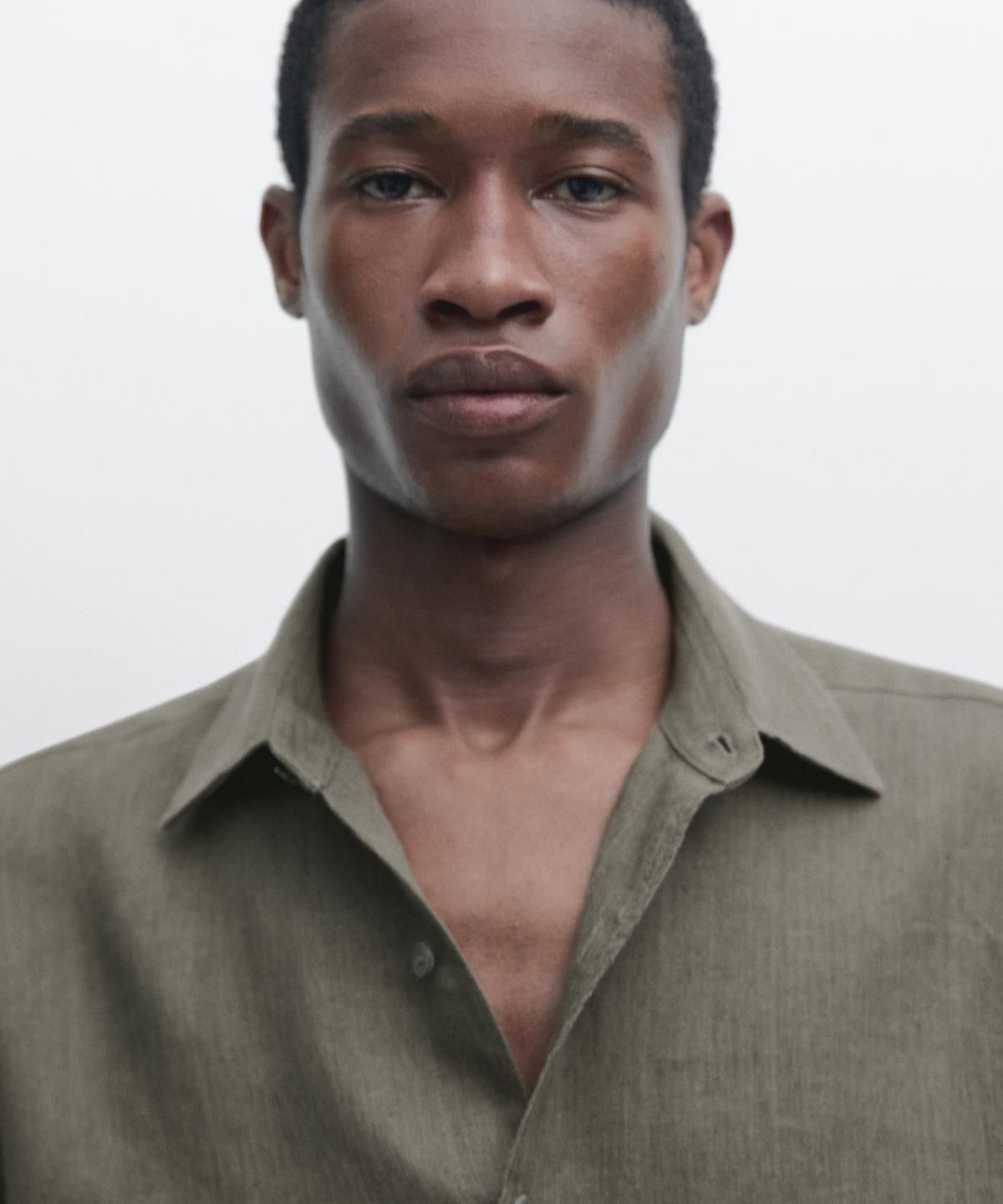 마시모두띠(MASSIMO DUTTI) 100% 린넨 레귤러핏 셔츠