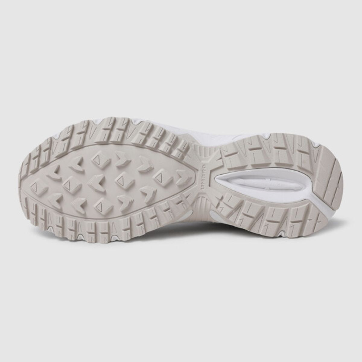 엄브로(UMBRO) VEILER (베일러) 화이트 UR123CTP32