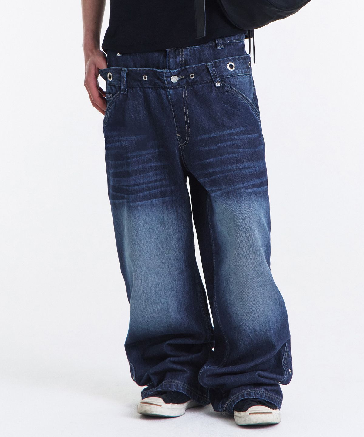 기철(KICHUL) Layered Eyelet Wide Denim Pants (Indigo)