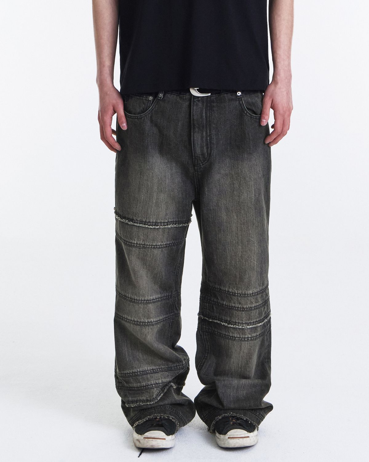 기철(KICHUL) Bind Raw Cut Straight Denim Pants (Black)