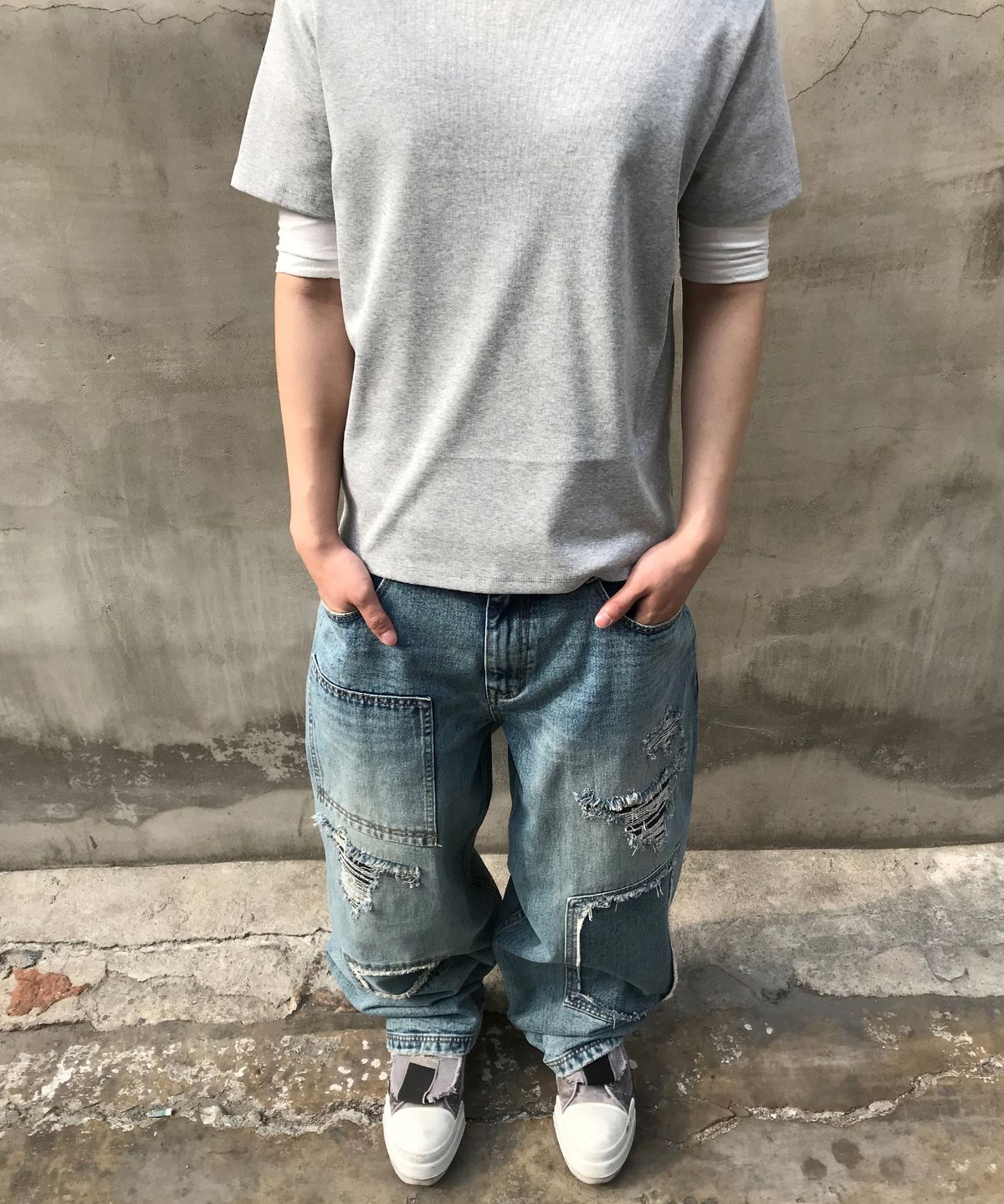 기철(KICHUL) Square Patch Cut Wide Denim Pants (Mid Blue)