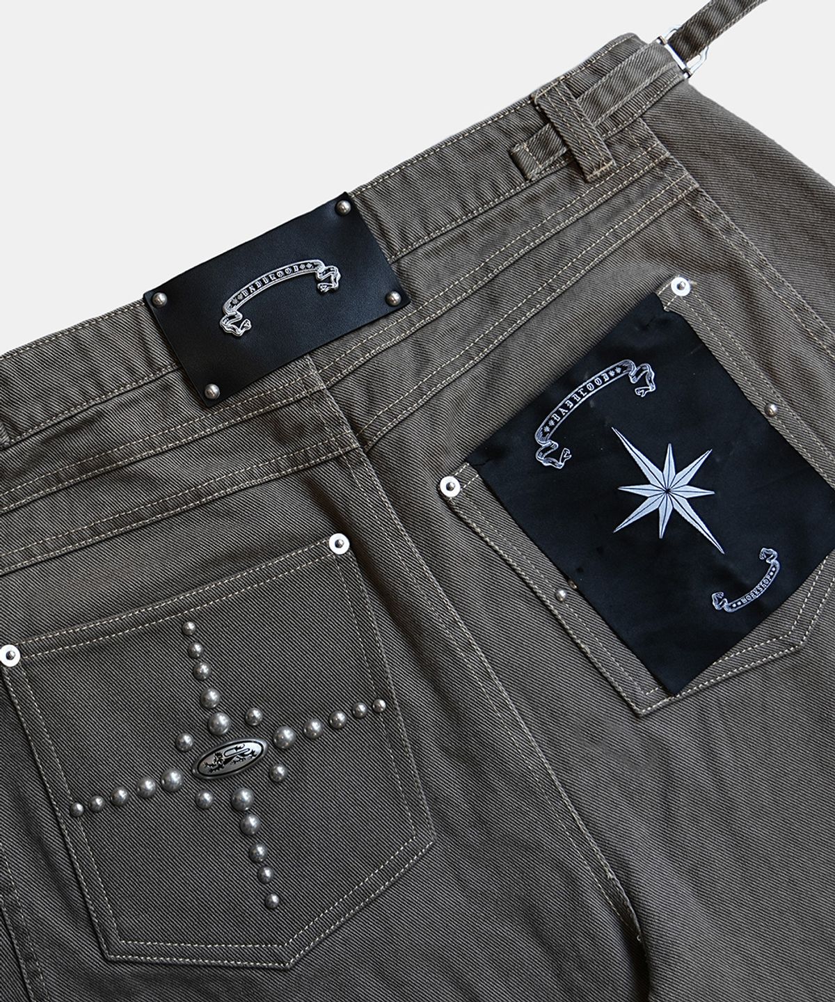 배드블러드(BADBLOOD) Star-Studded Barrel Pants - Brown