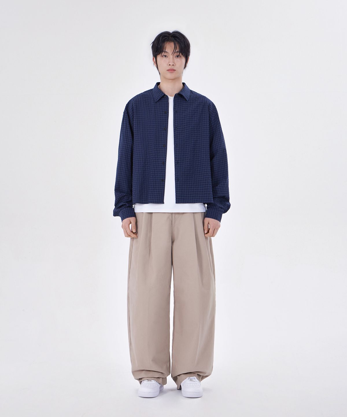굿라이프웍스(GLW) 데일리 시어서커 체크 크롭 셔츠 네이비