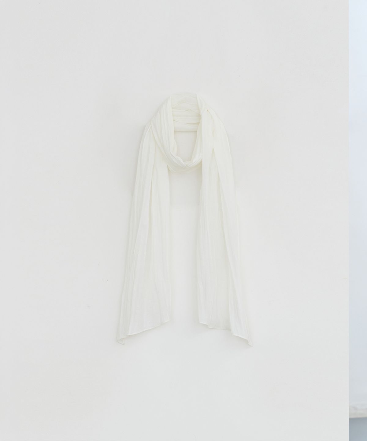 로우타이드(LOW TIDE) SHEER PLEATS SCARF [WHITE]