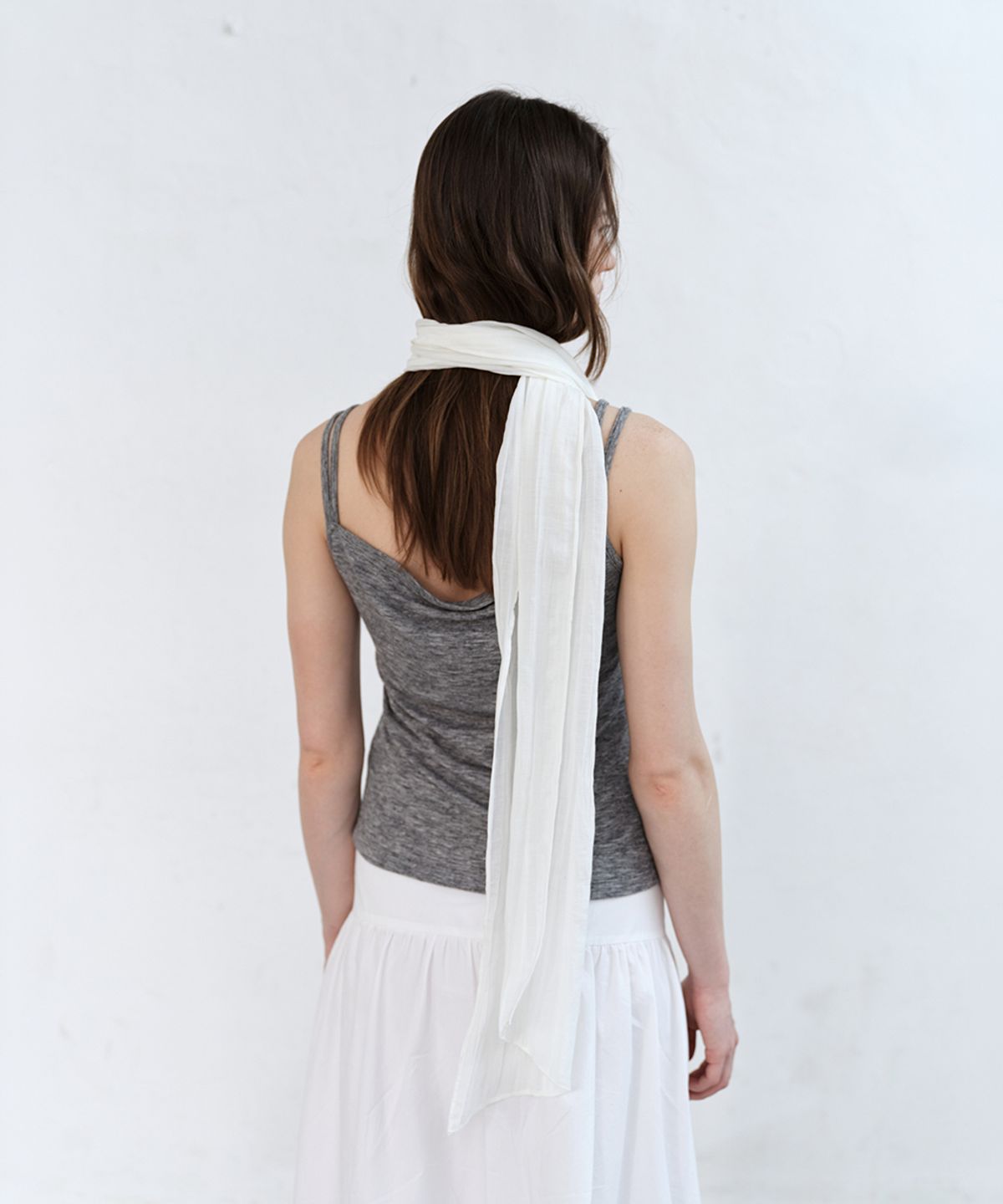 로우타이드(LOW TIDE) SHEER PLEATS SCARF [WHITE]