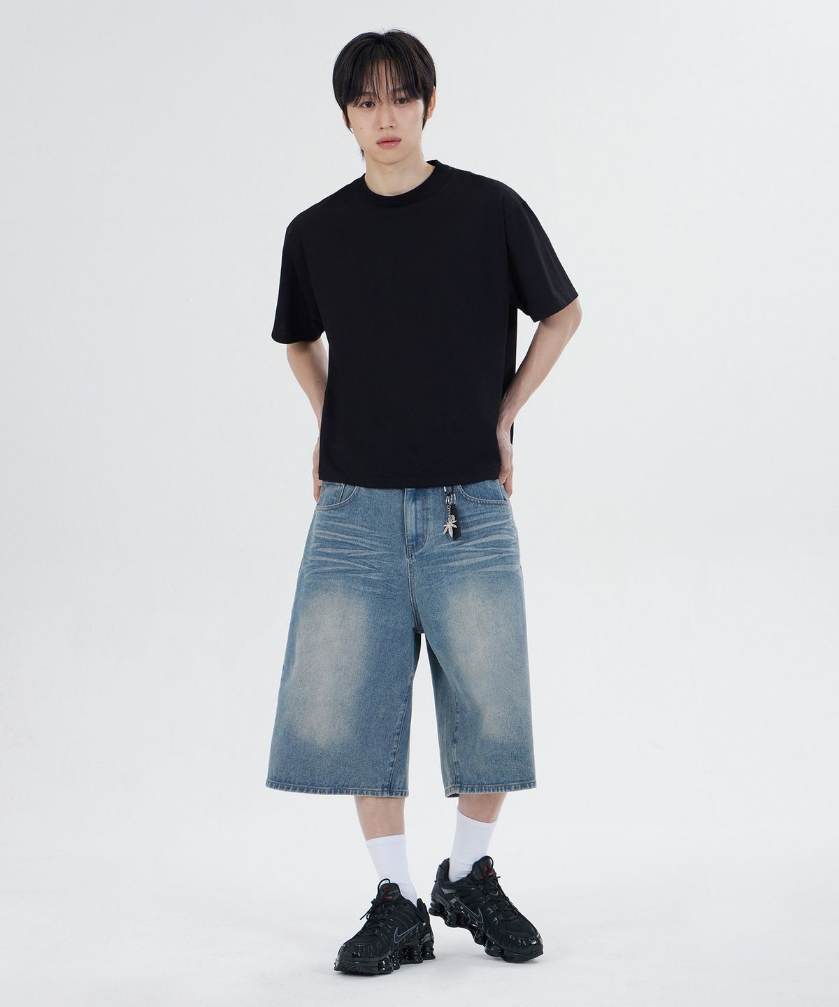 굿라이프웍스(GLW) 데일리 크롭 티셔츠 블랙