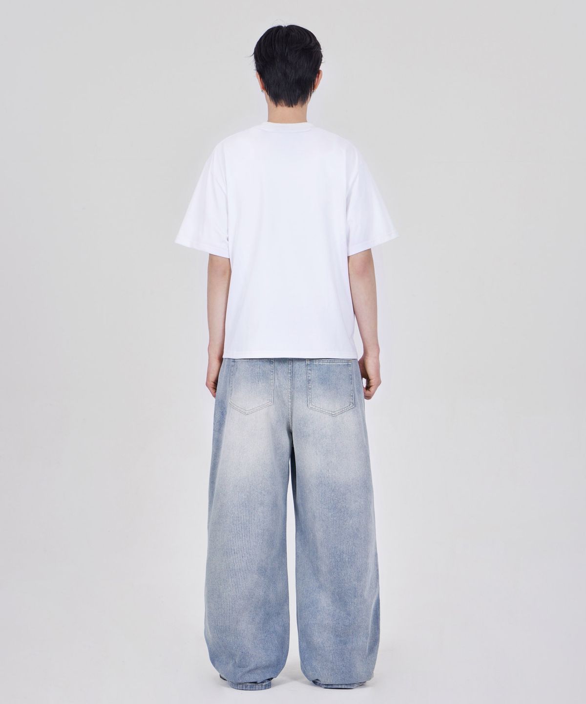 굿라이프웍스(GLW) 데일리 크롭 티셔츠 화이트