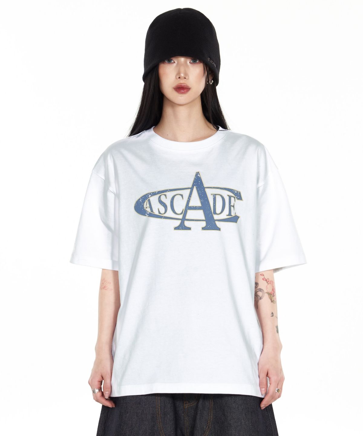 아이돈워너셀(IDWS) Cade Sign T-Shirt White