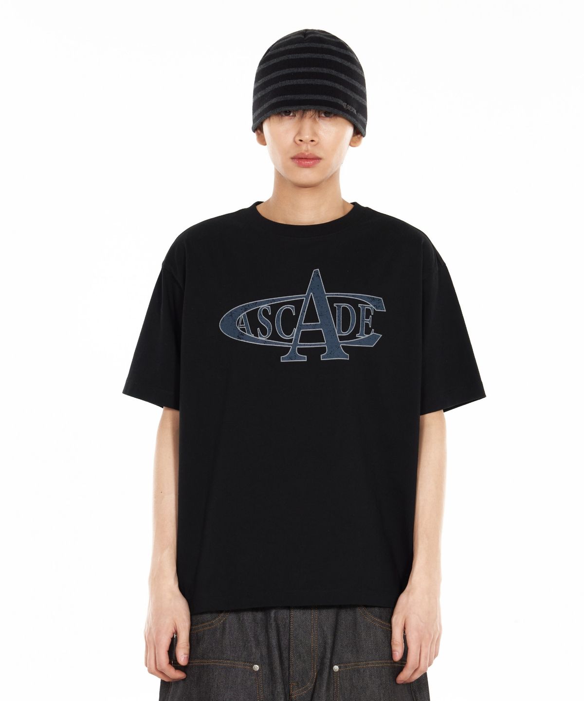 아이돈워너셀(IDWS) Cade Sign T-Shirt Black