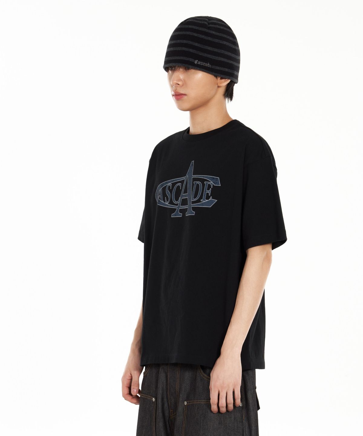 아이돈워너셀(IDWS) Cade Sign T-Shirt Black