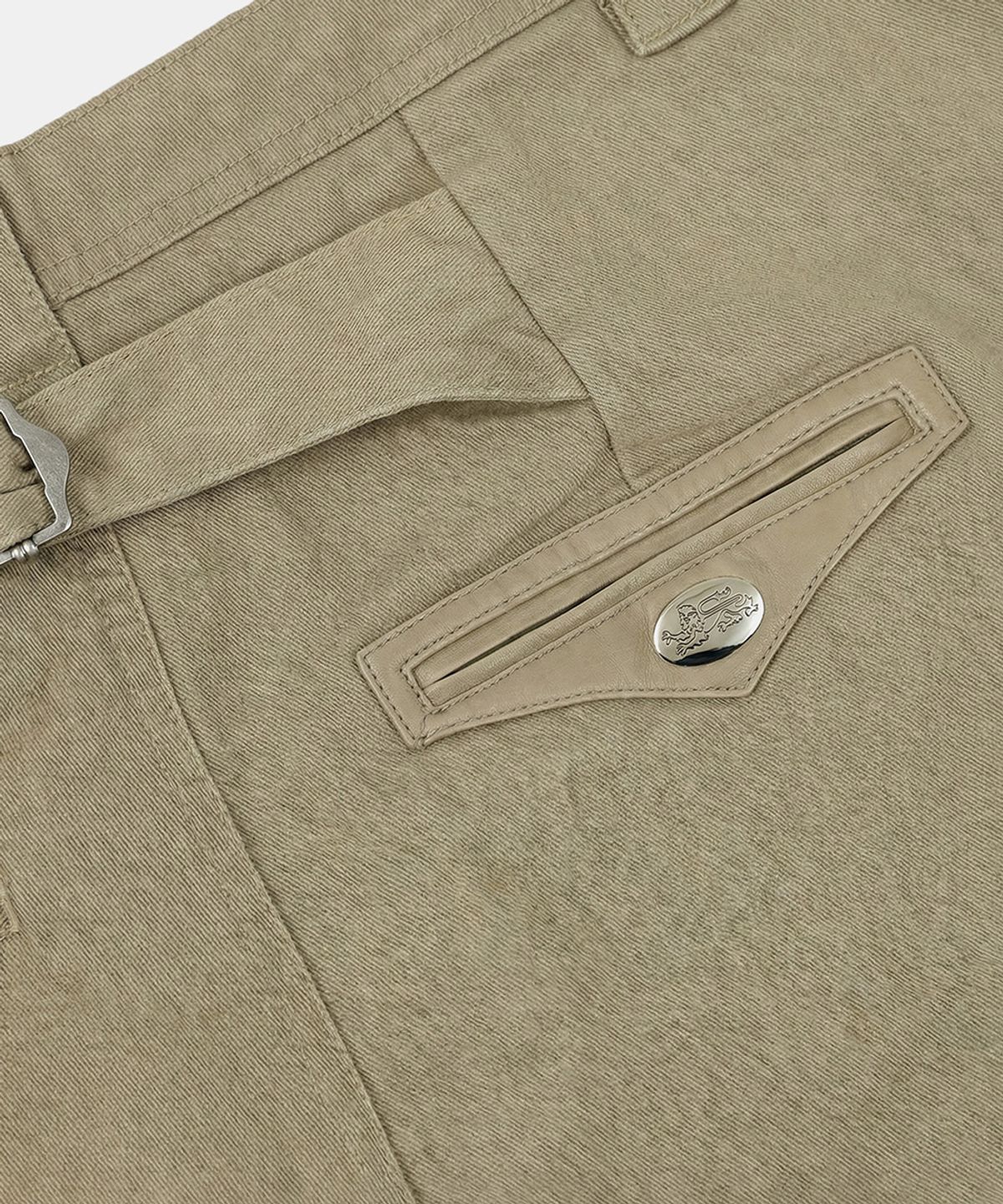 배드블러드(BADBLOOD) Mystic Formal Curved Chino Pants - Beige