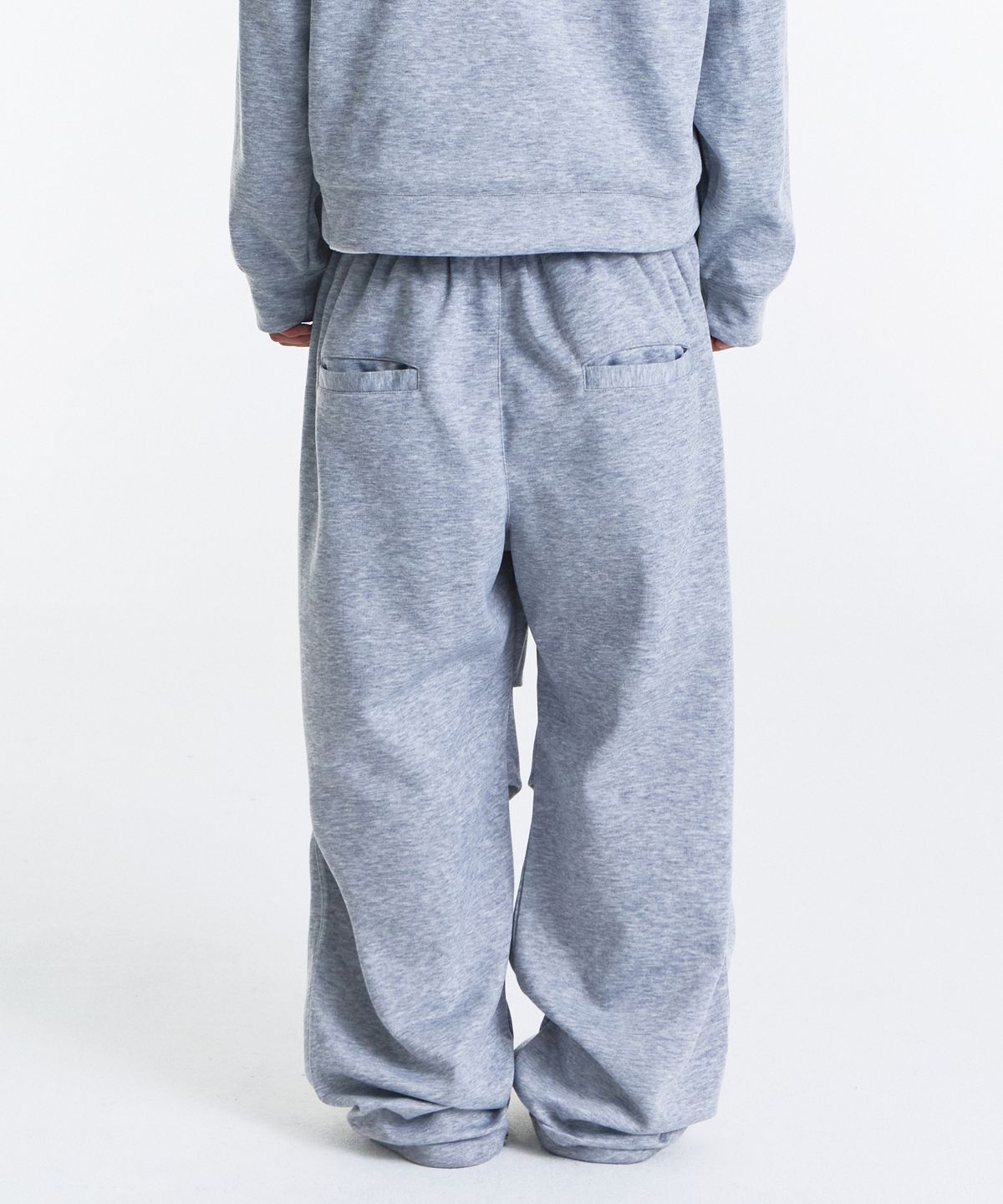 기철(KICHUL) Routine Two Tuck Sweat Pants (Melange Grey)