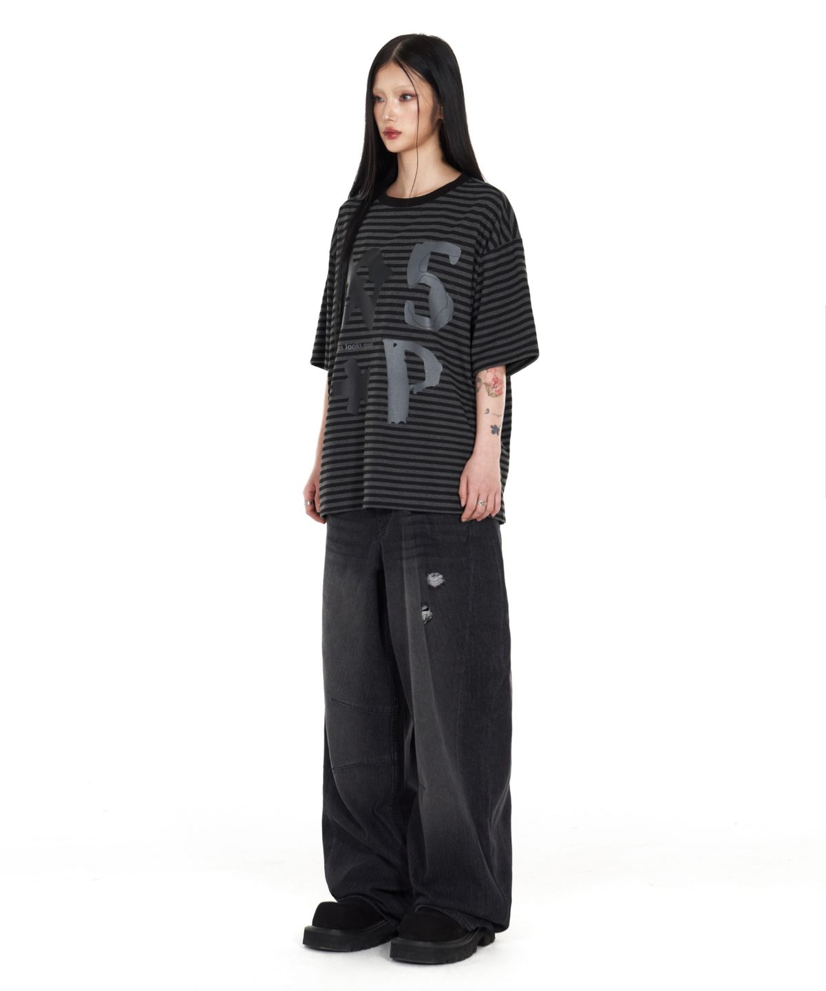 아이돈워너셀(IDWS) Piece Stripe T-Shirt Black