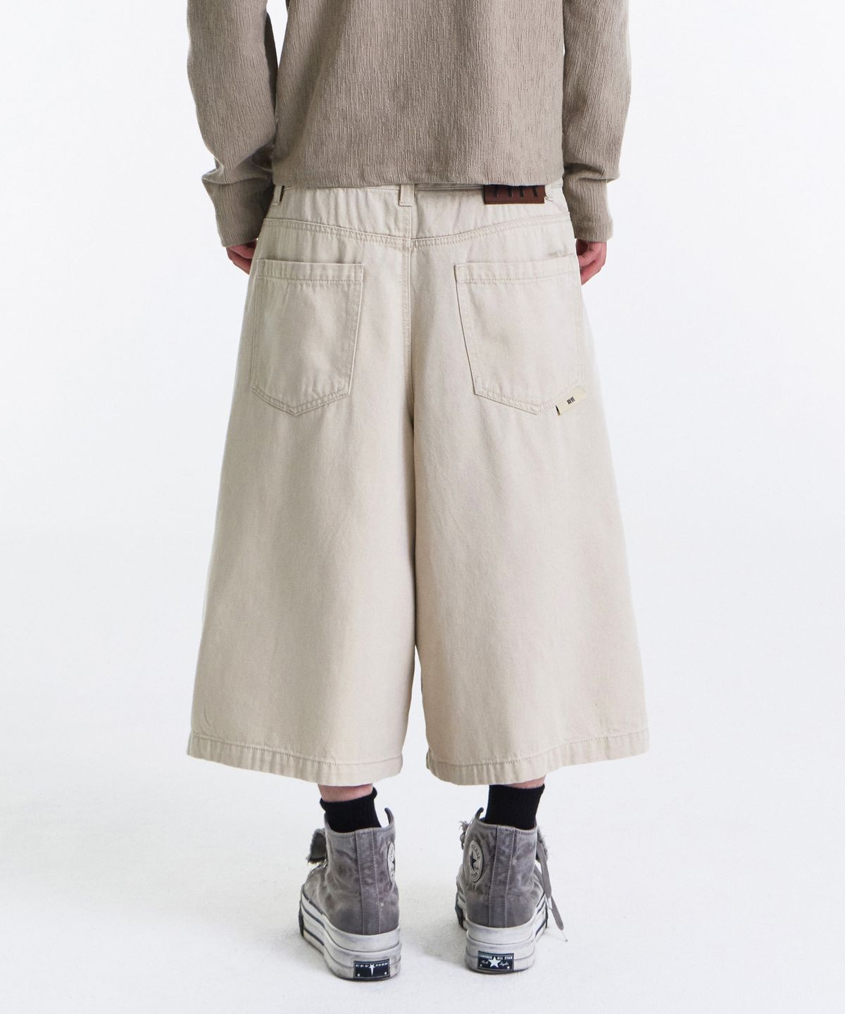 기철(KICHUL) Double Waist Bermuda Cotton Pants (Beige)