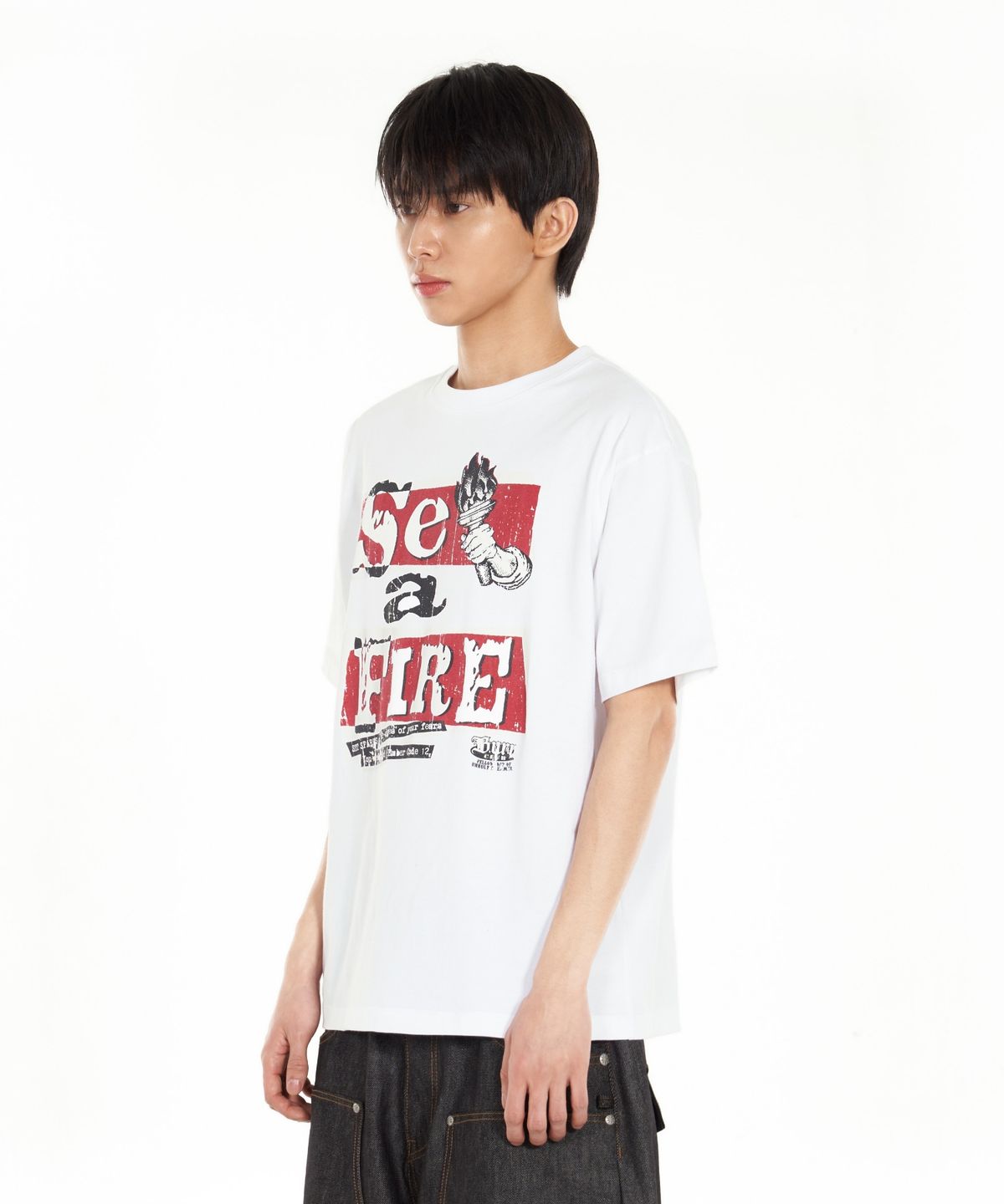 아이돈워너셀(IDWS) Set Fire T-Shirt White