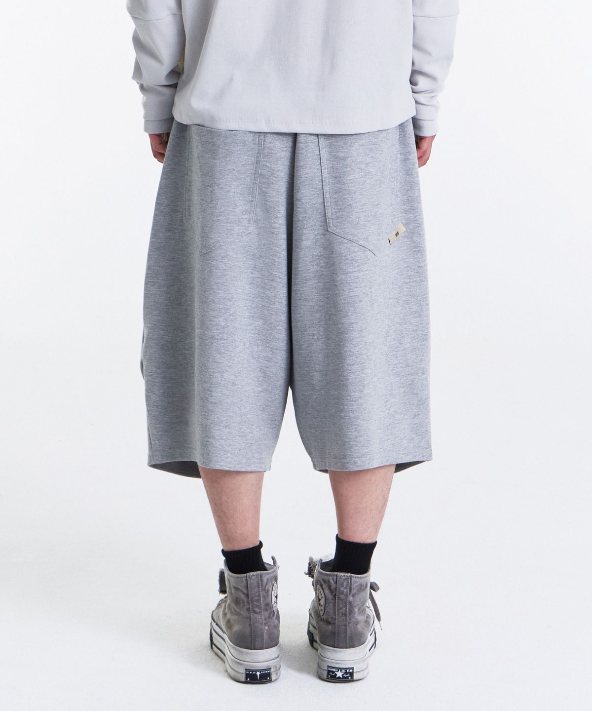 기철(KICHUL) Flow Knee Bermuda Sweat Pants (Melange Grey)