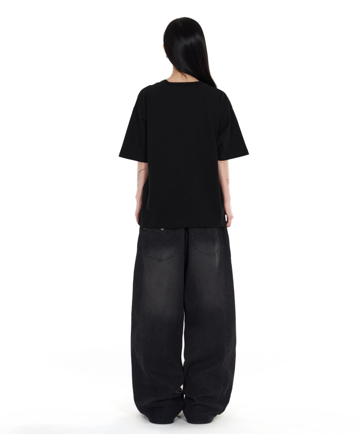 아이돈워너셀(IDWS) Wave Cross T-Shirt Black