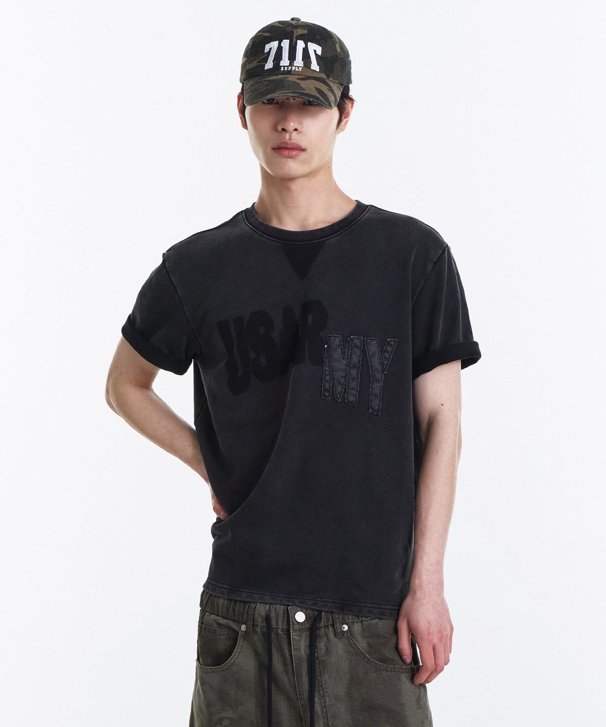 기철(KICHUL) Faded Army T-shirt (Washed Black)