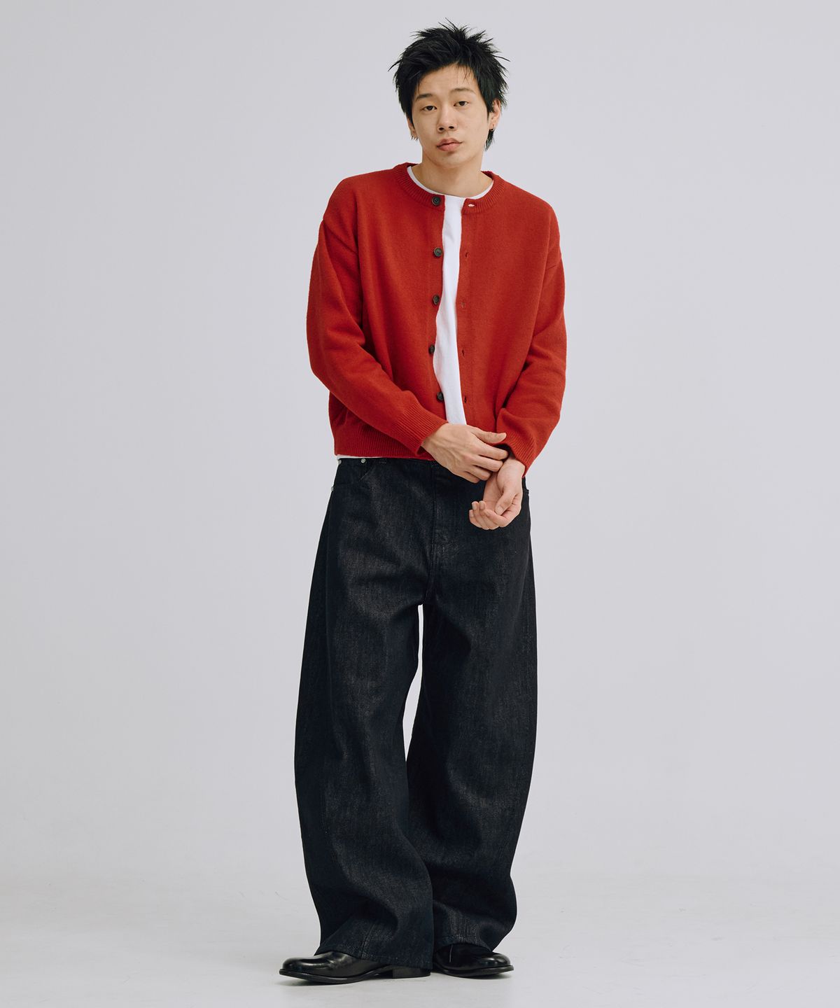 테이크이지(TAKEASY) 에센셜 크롭 니트 가디건 (레드)