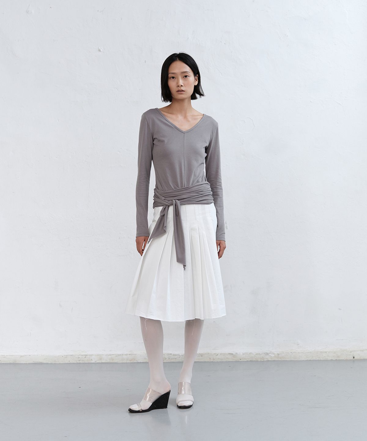 로우타이드(LOW TIDE) V-NECK TIE T-SHIRT [GREY]