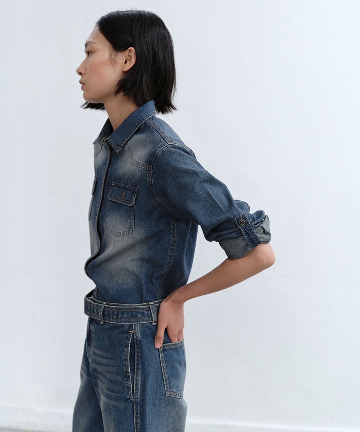 로우타이드(LOW TIDE) STITCHED BUTTON DENIM SHIRT [BLUE]