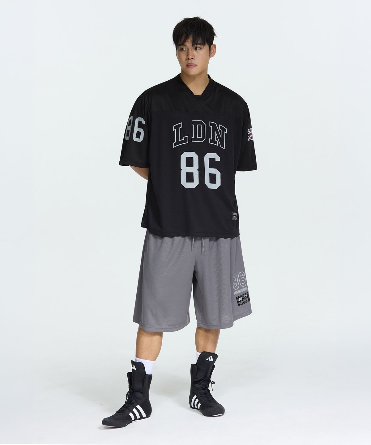 미치코런던 스포츠(MICHIKO LONDON SPORTS) LDN 럭비 저지 반팔 티셔츠 블랙