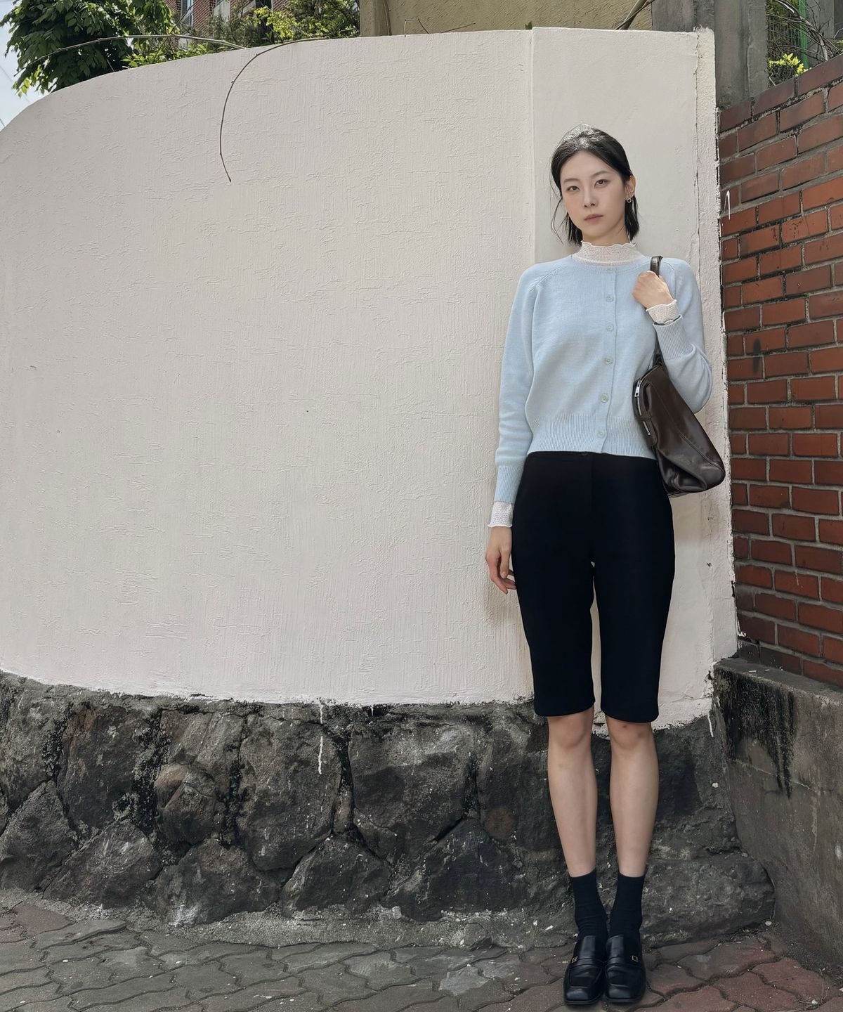 줄리아페페(JULIAPEPE) Cheese Fit Hidden-Banding Capri Pants (Black)