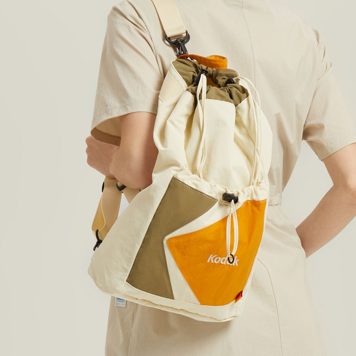 코닥(KODAK) 케이 라이트 백팩 (10L) YELLOW