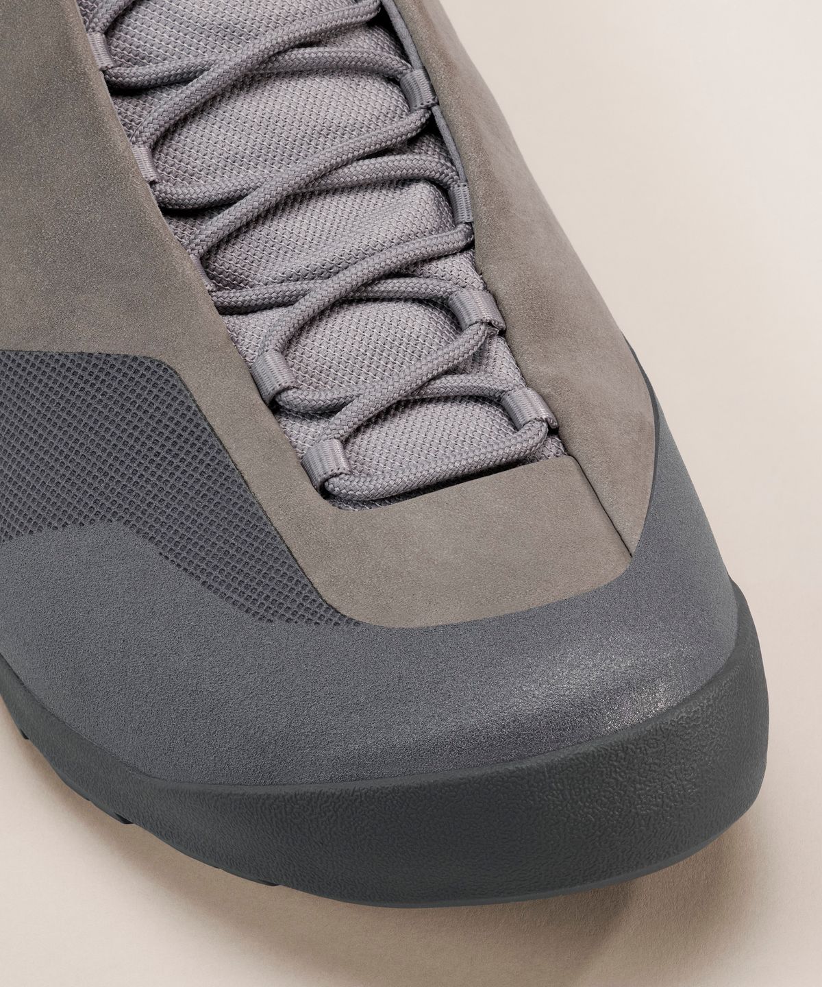 아크테릭스(ARCTERYX) 컨실 GTX 남성 - VOID/CLOUD / AFQSM09833