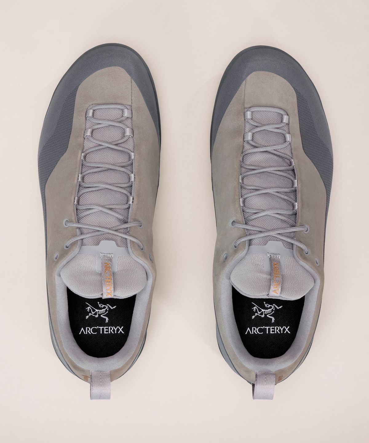 아크테릭스(ARCTERYX) 컨실 GTX 남성 - VOID/CLOUD / AFQSM09833