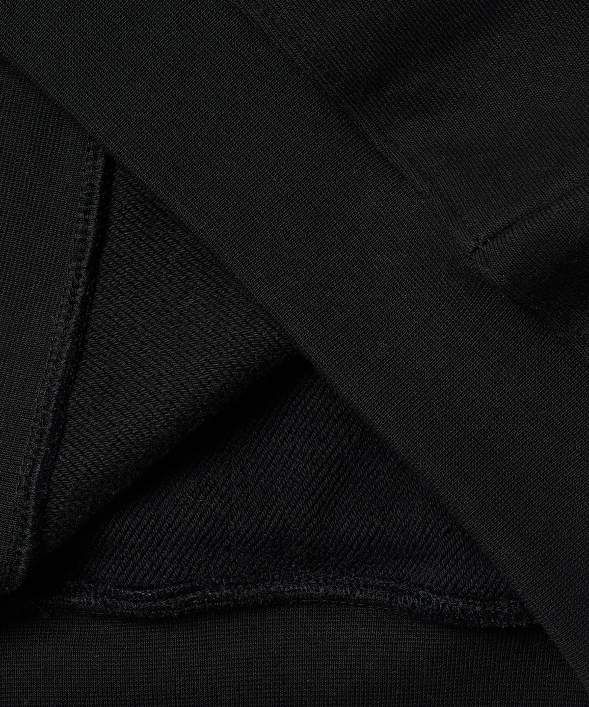 게인스보로(GAINSBORO) V910 스퀘어 하프 집업_블랙