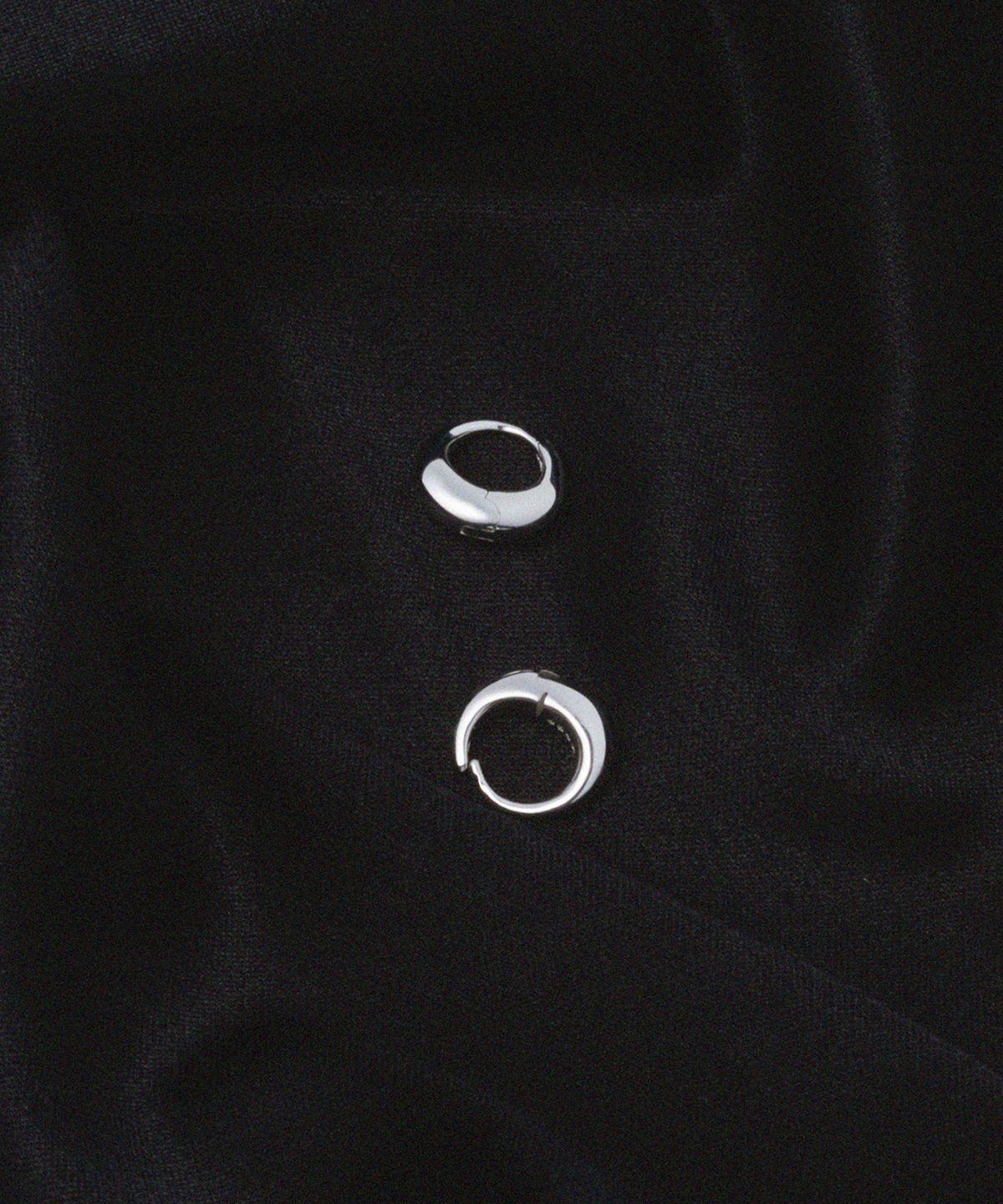 코도(KODO) Small Crescent Hoops