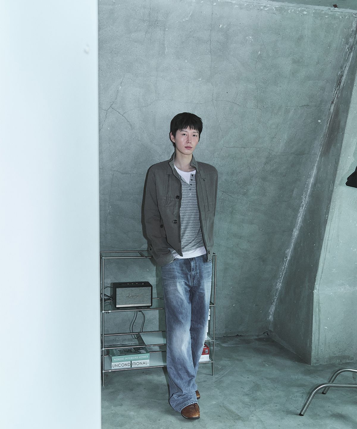 블루썬플라워(BLUESUNFLOWER) 빈티지 페이드 하이넥 자켓